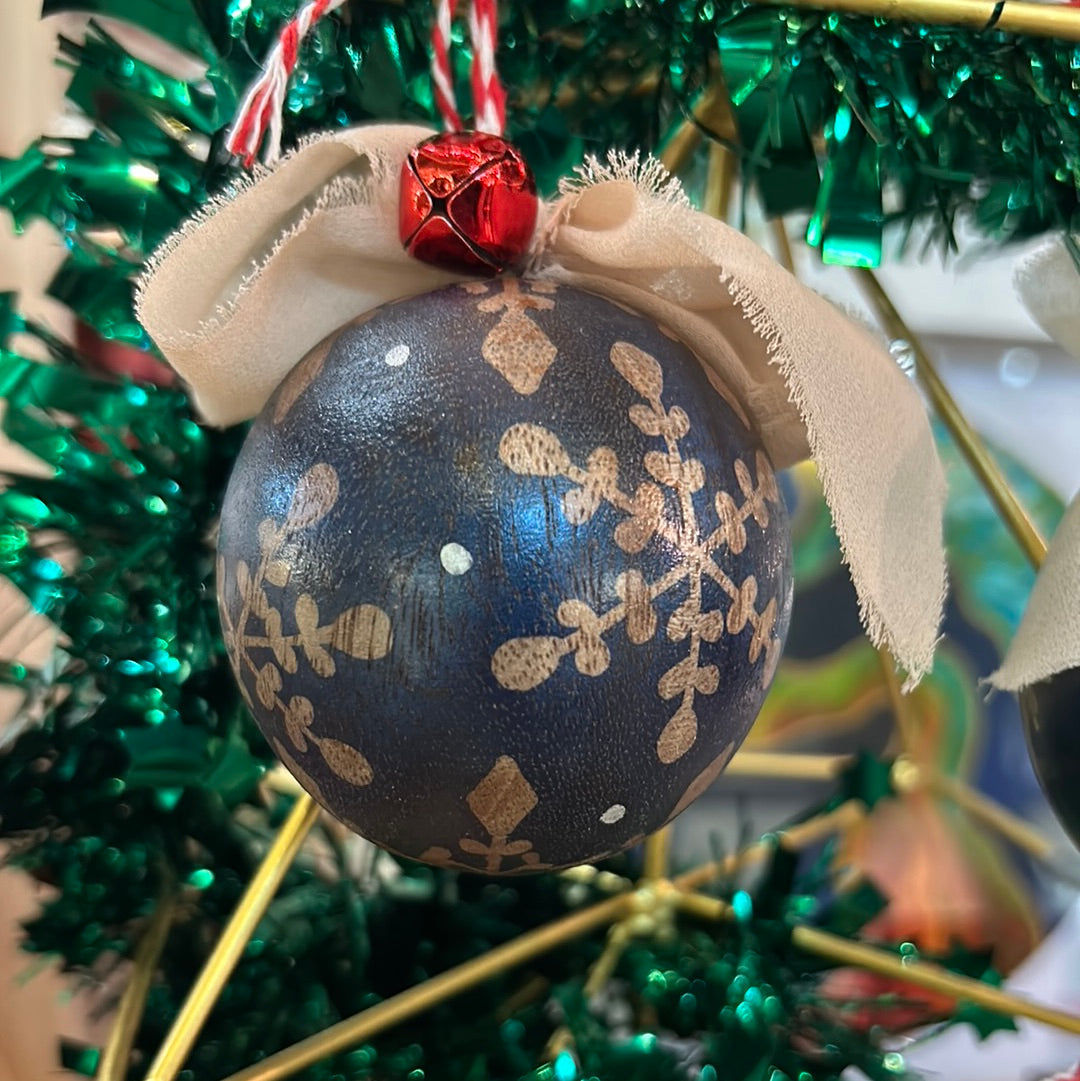 Heirloom Batik Bauble-2