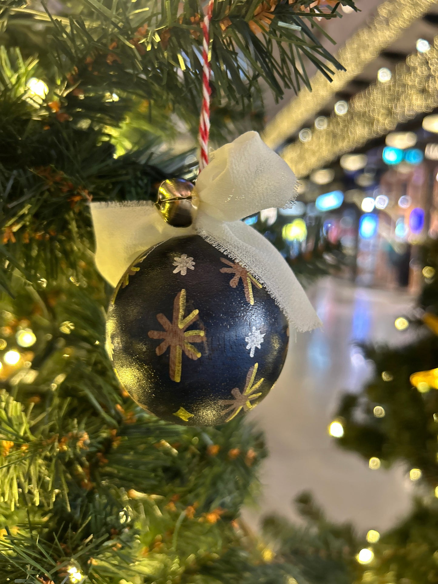 Heirloom Batik Bauble-1